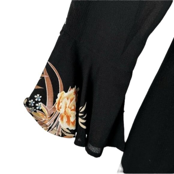 Selfie Leslie Black Floral Lined Crepe Bell Sleeve Mini Dress Large - Picture 4 of 7